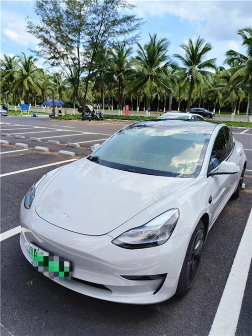 灰色model3